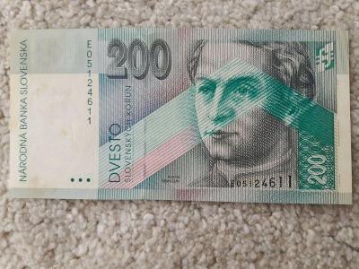 Bankovka 200 korún Slovenska republika 1995 aUNC séria E prvé emisie