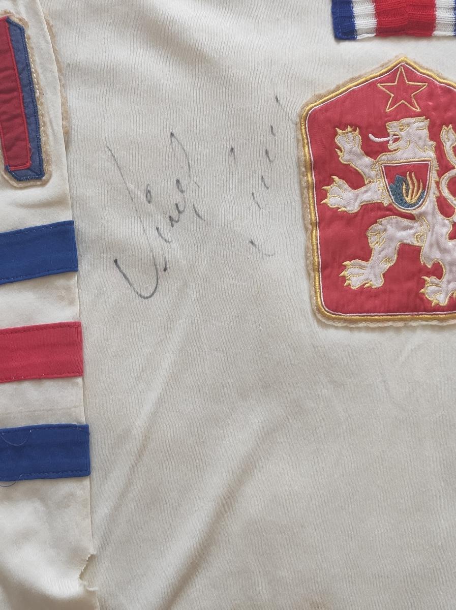 LUKÁČ Vincent GAME WORN Oficiální hraný podepsaný dres  ČSSR 70. léta - Sběratelství