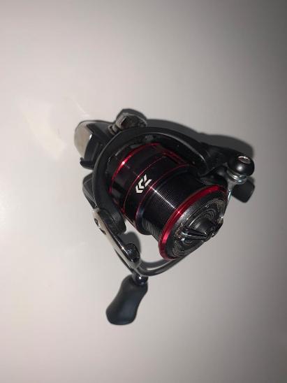 Naviják DAIWA Fuego LT 2000S-XH - Sport a turistika