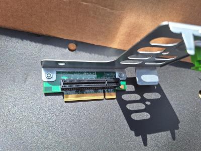 Fujitsu PCIe x8 riser