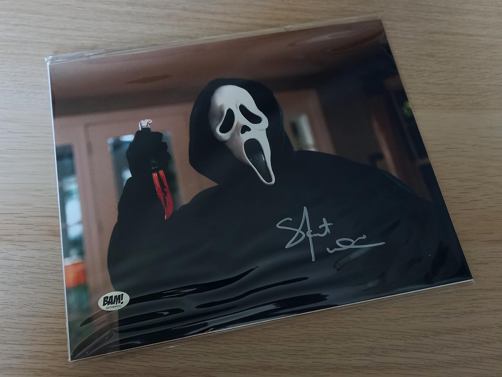 Podpísaná fotka Ghostface (Scream) vrátane COA - Zberateľstvo