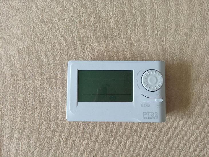 Pokojový termostat Elektrobock PT-32 - Stavebniny