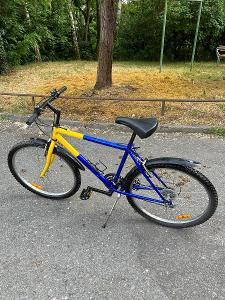 Jízdní kolo v modrožluté barvě