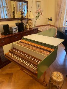 Francouzské dvoumanuálové cembalo