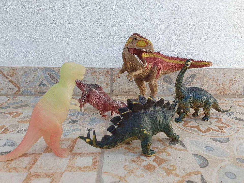 Skupinka dinousaurov - dinosaury - Deti