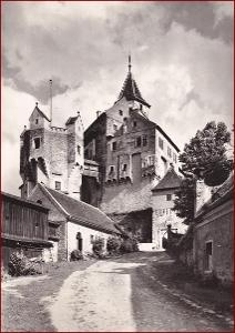 Pernštejn * pohled na hrad, podhradí, opevnění * Brno venkov * V111