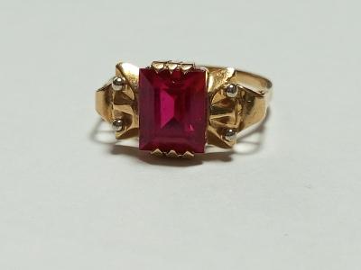 Luxusní starožitný prstýnek s červeným kamenem 585/100 14 kar 