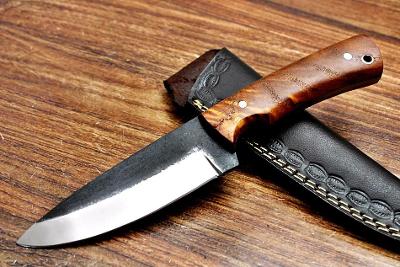 174/ Lovecky nůž. Nůž z vysoce uhlíkové oceli 1095. Bushcraft