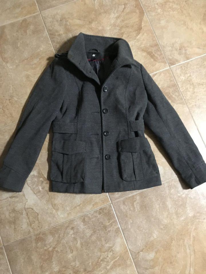 Kabát veľkosť 40 - Dámske oblečenie