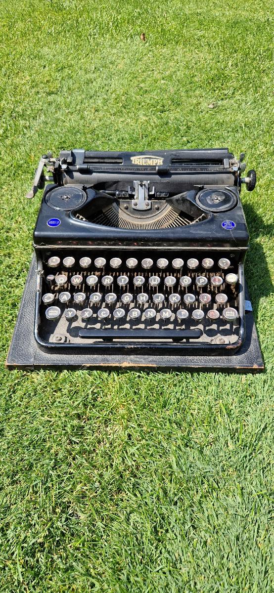 Písací stroj - Starožitnosti