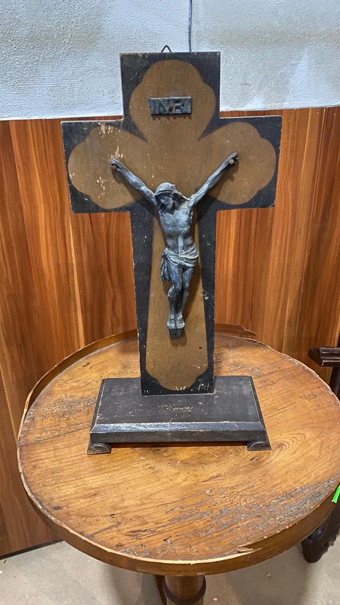 St. Dřevěný kříž s cínovým Ježíšem č. 5877 - Starožitnosti
