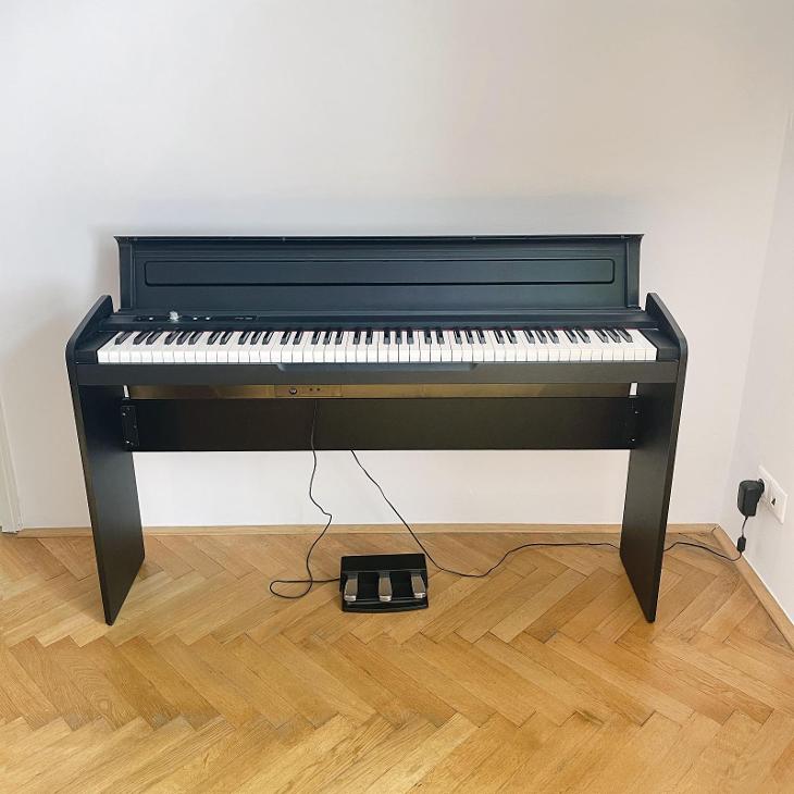 Digitálne piano KORG LP-180 | Aukro