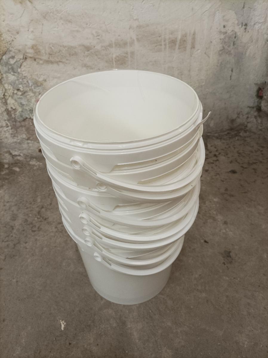 🪣 Plastové kbelíky 10 l (26 ks) 🪣 - undefined