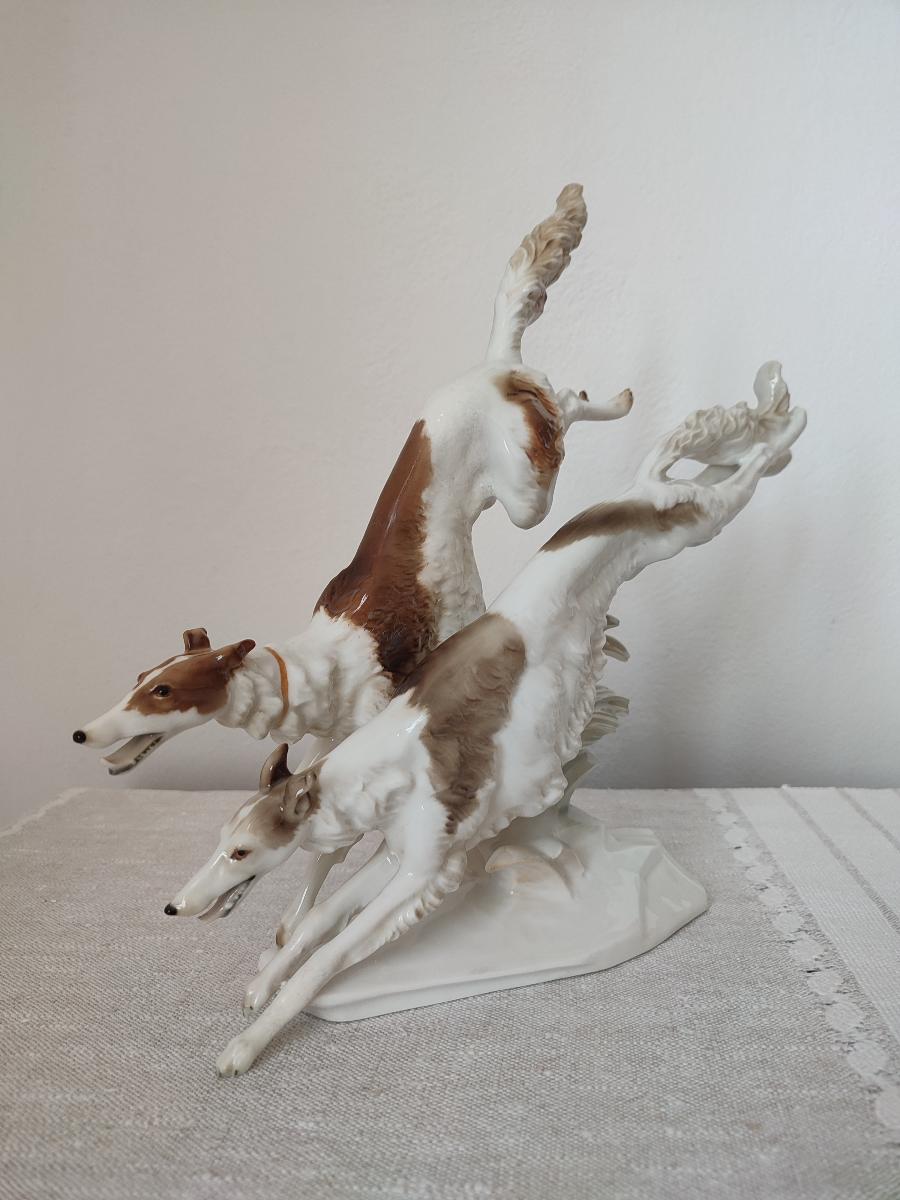 Hutschenreuther psy chrty porcelánová soška - Starožitnosti a umenie