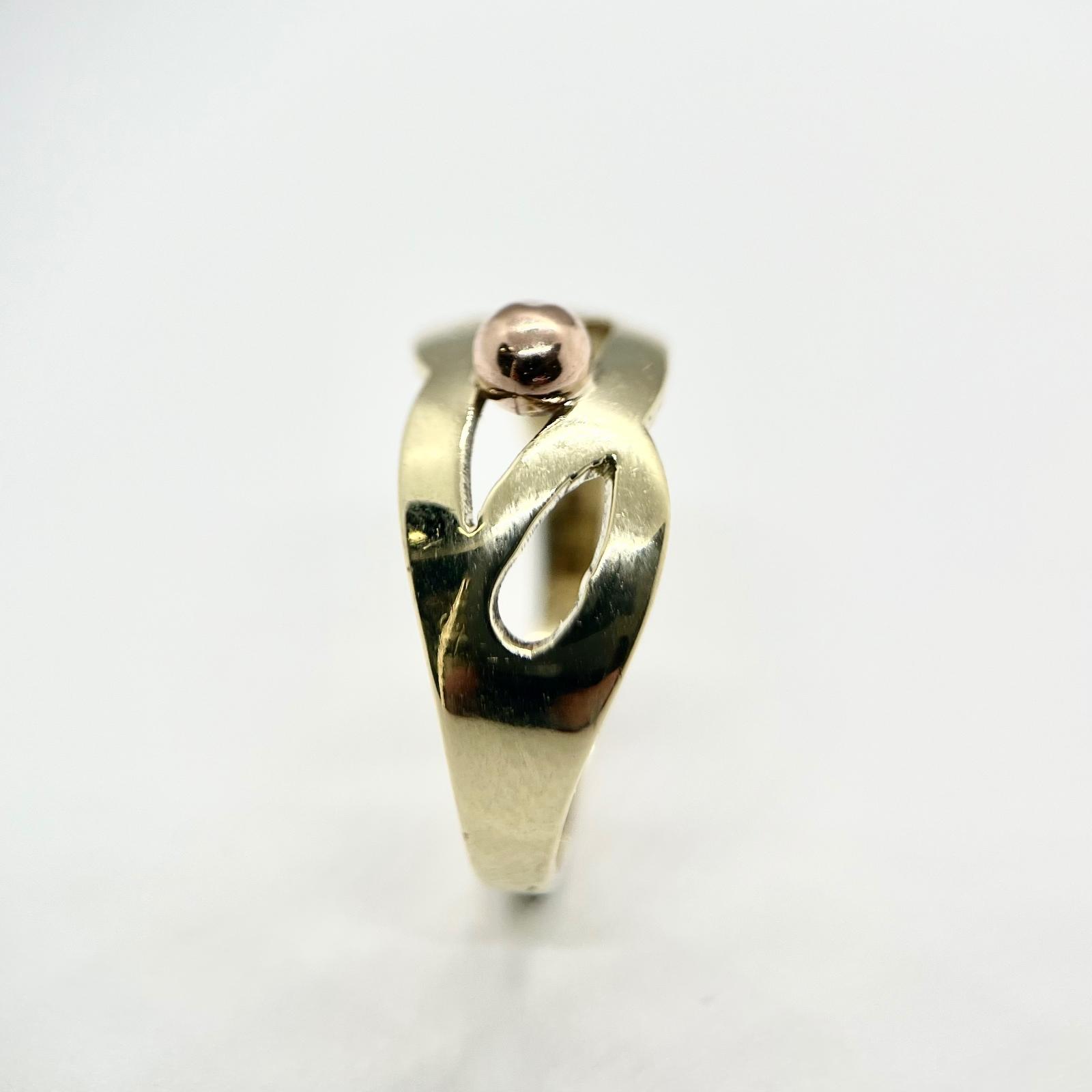 Prsten zlatý 2,92 g Au (585/1000) Ev. č. 506 - Šperky