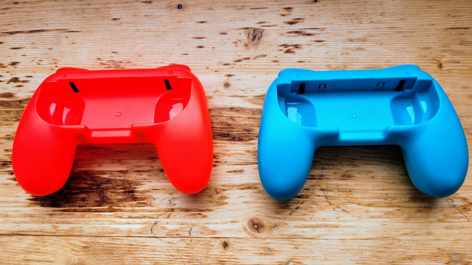 Nintendo Switch červená modrá 2x HandGrip Joy-Con grip pre ovládač - Počítače a hry