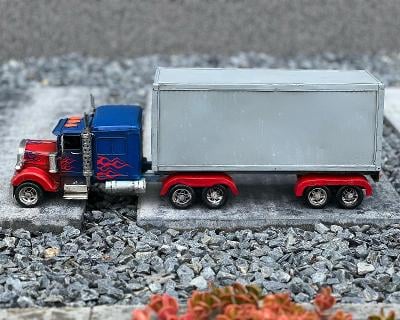 Plechový model - Kamion nákladní auto - náklaďák