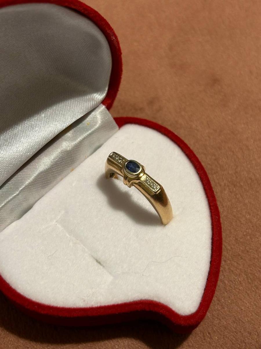 Zlatý pánsky prsteň so zafírom a diamantmi - Šperky