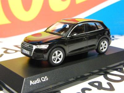 AUDI - Audi Q5 black   - Audi Collection Minichamps 1:43