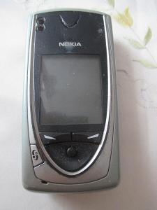 Nabízím starý mobilní telefon Nokia 7650 