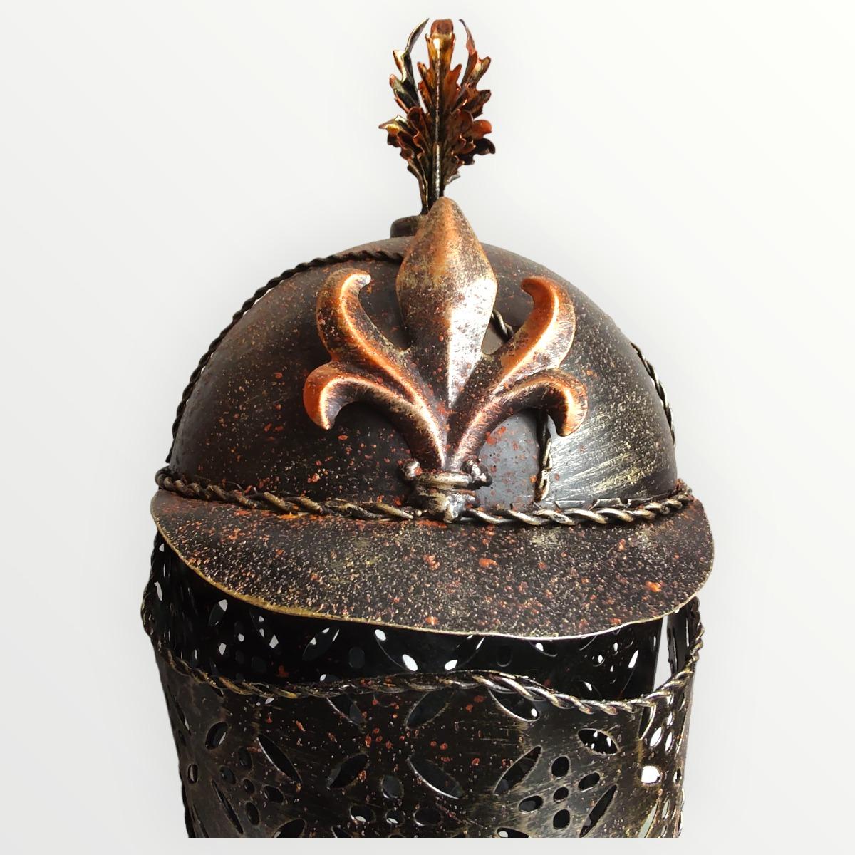 Rytířská kovová přilba - helma - dekorace - Sběratelství