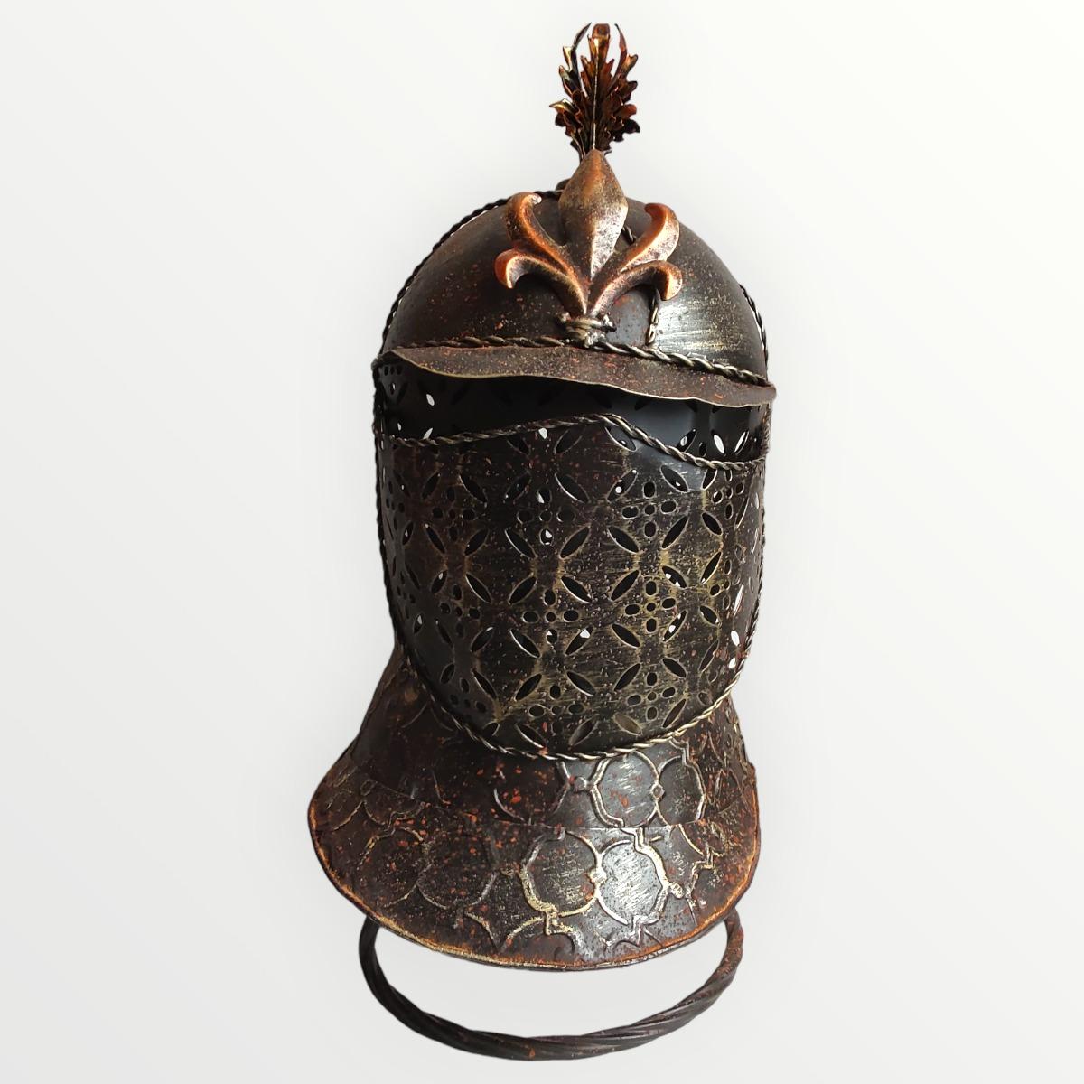Rytířská kovová přilba - helma - dekorace - Sběratelství