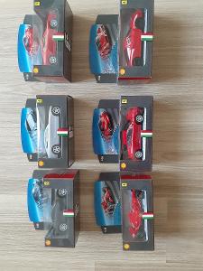 Modely kompletní nerozbalená série Ferrari Shell