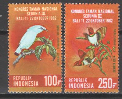** INDONÉSIE série ptáci 1982
