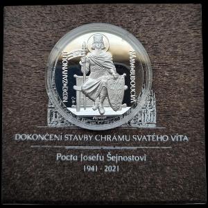 Stříbrná 1 o.z. medaile - Dokončení stavby chrámu svatého Víta. 