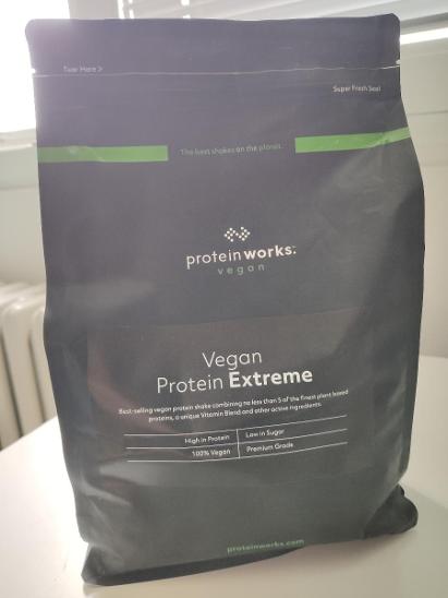 Vegan Protein Extreme - The Protein Works - 1kg - čokoládové hedvábí  - Sport a turistika