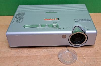 LCD projektor Panasonic PT-LB60E (lampa 2764 hod.)