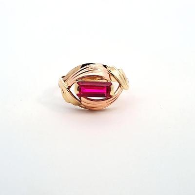 Zlatý prsten s červeným kamenem, vel. 52