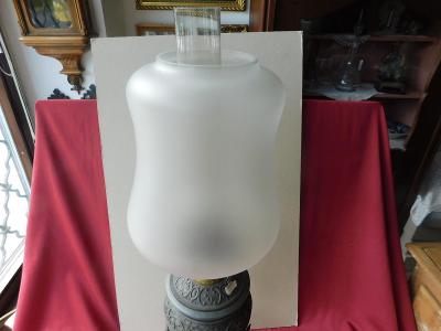 Lampa petrolejová druhá polovina 19. století  výška celkem 72 cm