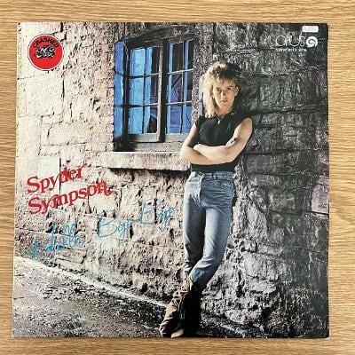 Spyder Sympson – Hallo, Bye, Byek