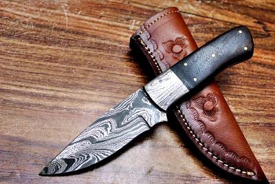 190/ Damaškový lovecký nůž. Rucni vyroba.