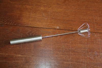 CX5. Nerezová mašlovačka, metla, délka 35,5 cm