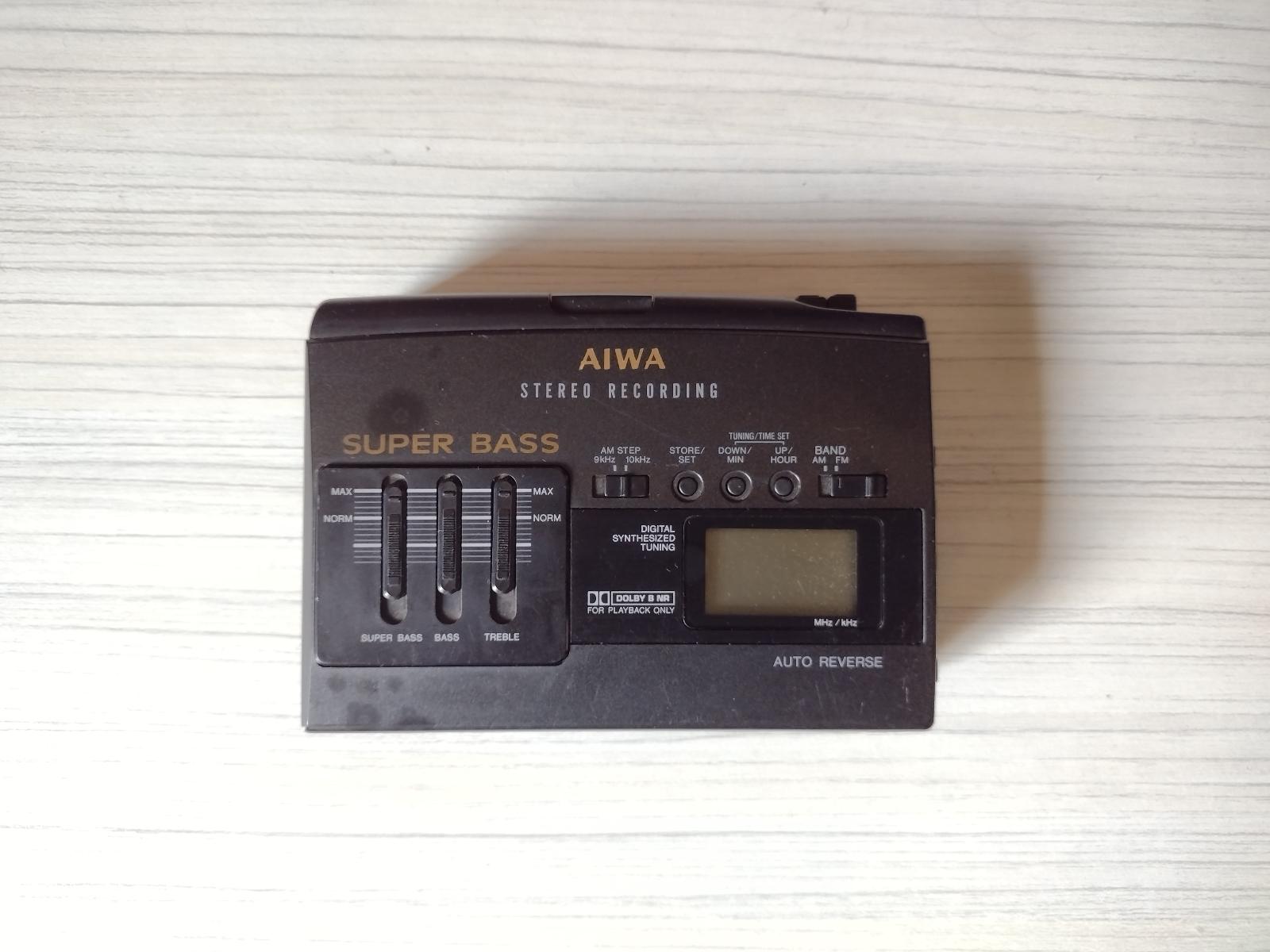 Zberateľský Walkman AIWA HS-J170 na opravu nefunkčný - TV, audio, video