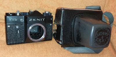 Fotoaparát Zenit TTL -skoro jako nový a 100% funkční !!!