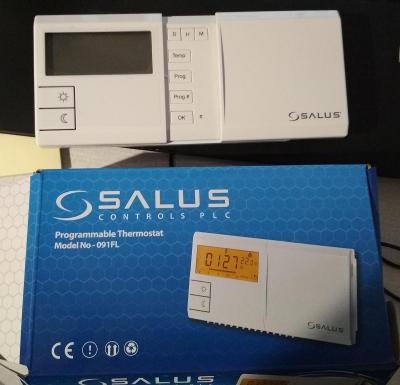 Prostorový termostat SALUS 091FL týdenní - kabelový