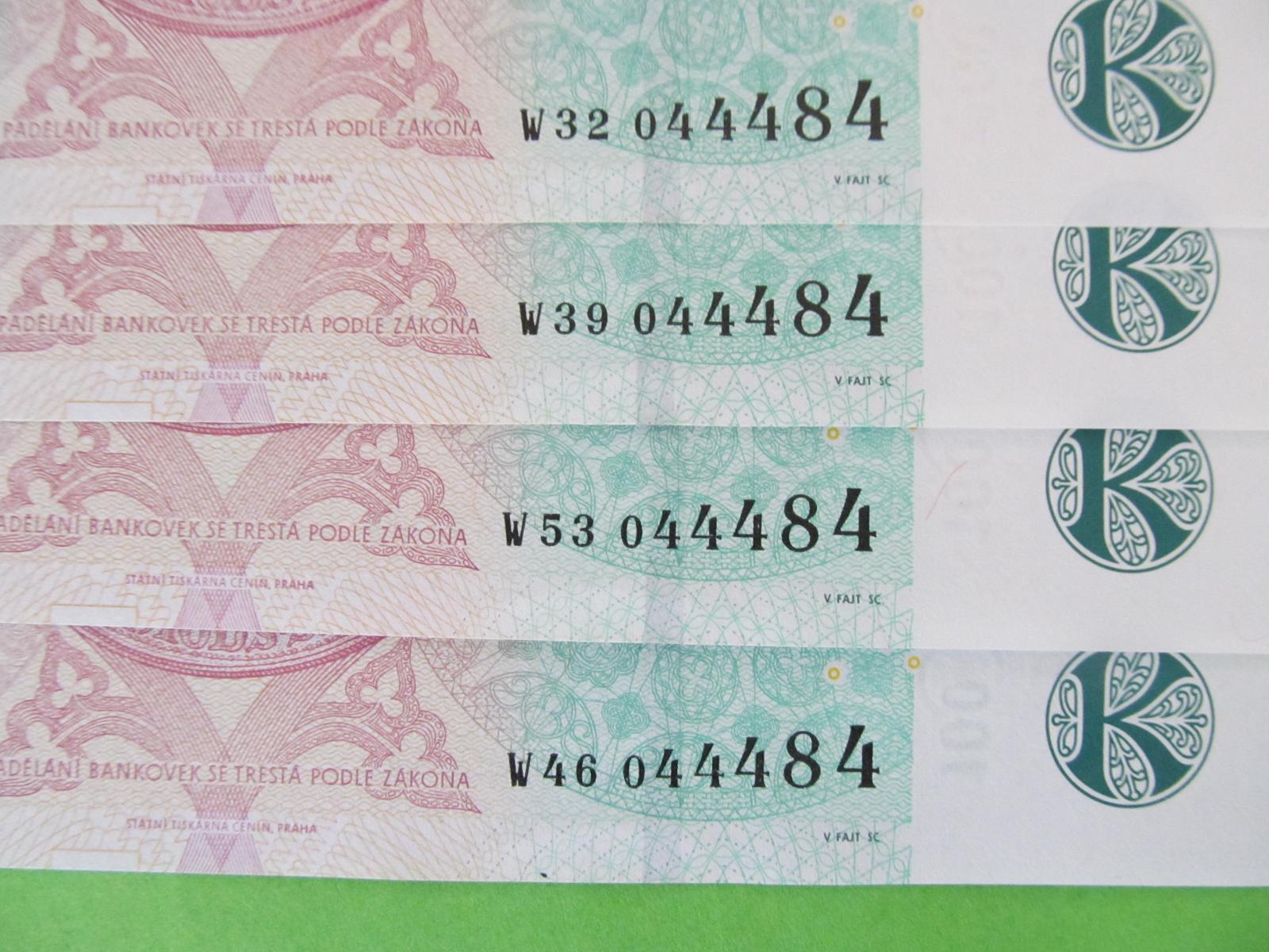 4 x 100, - Kč bankovka vzácnejší série W v UNC super čísla !!  - Bankovky