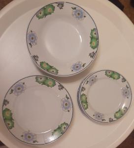 Sada porcelánových talířů, 18 kusů