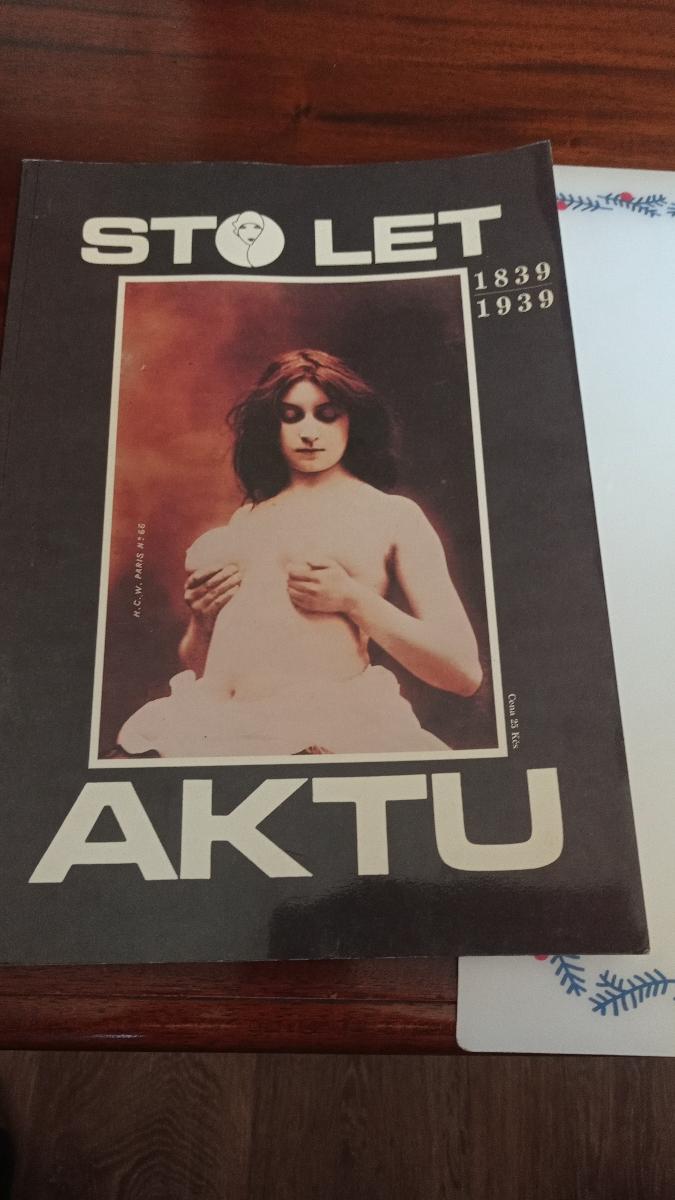 Obrazová publikácia Sto rokov AKTU 1839-1939 vydané ČSSR Delta - Knihy