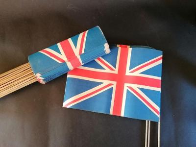 Papírové vlajky – Velká Británie, 49 ks z osvobození r.1945