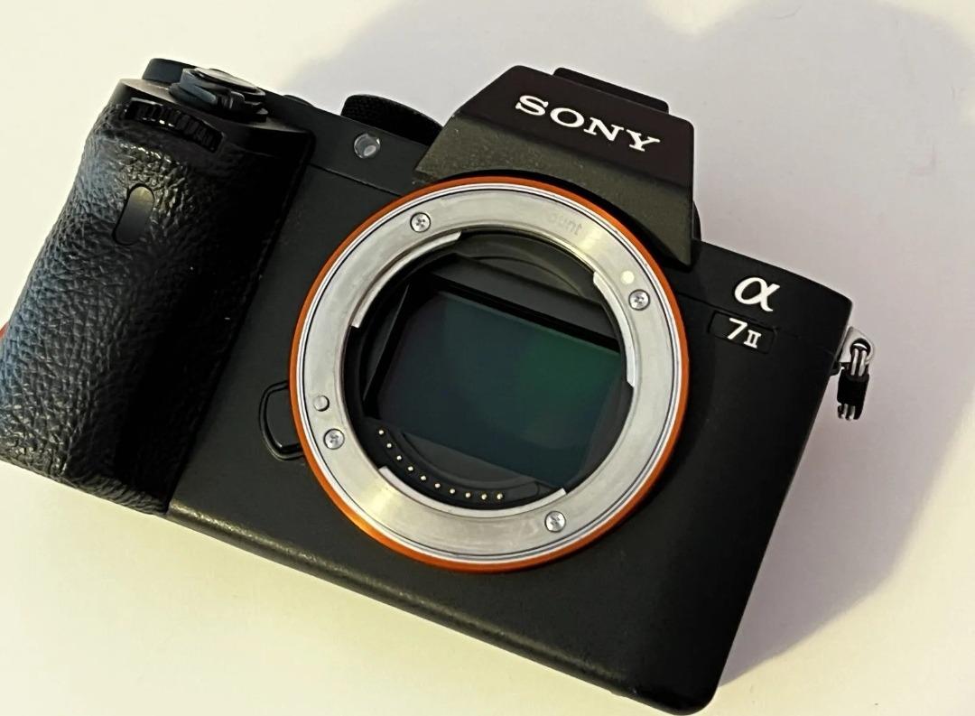 Sony A7mk2, grip, 5 baterií, nabíječka - Foto