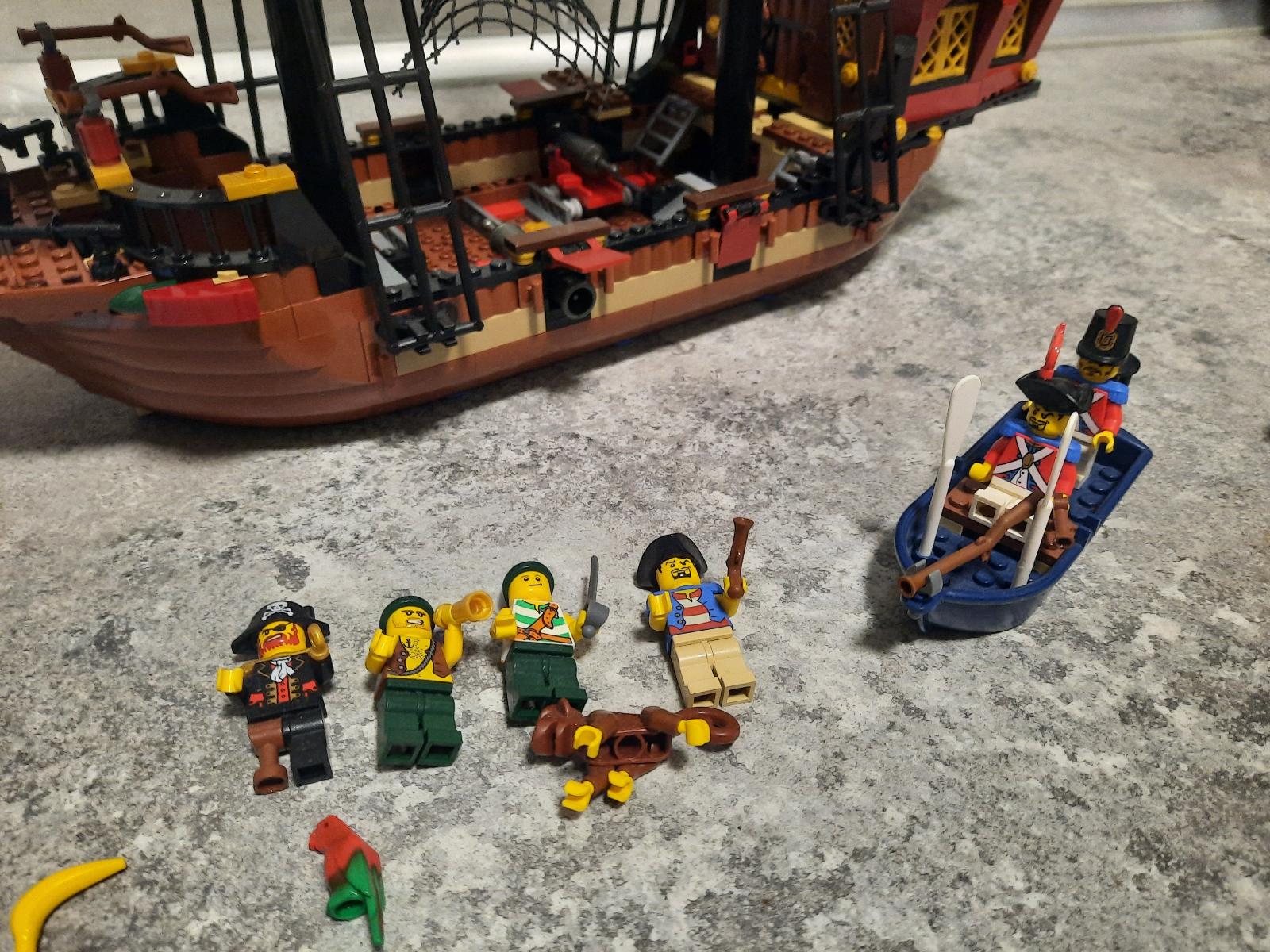 LEGO Pirates Brickbeard's Bounty Set 6243 - IT