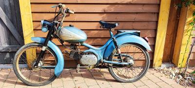 Stará motorka, moped MOTO PARILLA zajímavý kousek veteran 