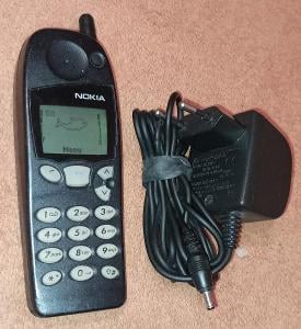 Nokia 5110 -hezká, s dobrou baterií a nabíječkou !!!