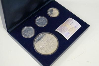 STŘÍBRNÁ sada mincí ŠPANĚLSKÁ mincovna, 3x 10 + 50 EURo od 1 Kč (2271)