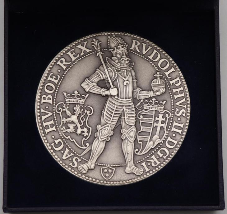 Masívna Strieborná Medaila 1603 / 2010 - Rudolf II. - Praha v Etui! - Zberateľstvo