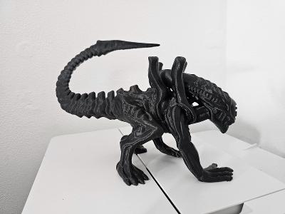 Alien / Vetřelec cca 25cm, 3D tisk
